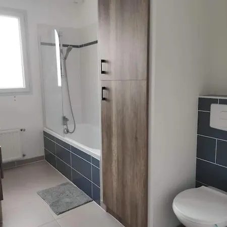 Дом отдыха Maison Chaleureuse Avec Jardin Agreable & Parking Aux Portes De Nantes, 30 Minutes De L'ocean Atlantique